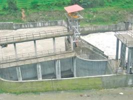 尼泊爾最后階段的下莫迪水電項目