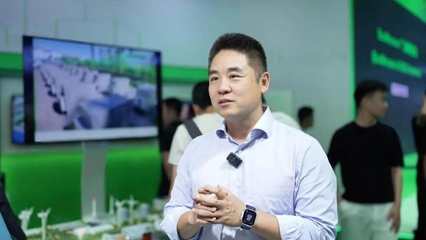 施耐德電氣：當AI進入產(chǎn)業(yè)主場，核心技術+場景知識帶來價值最大化