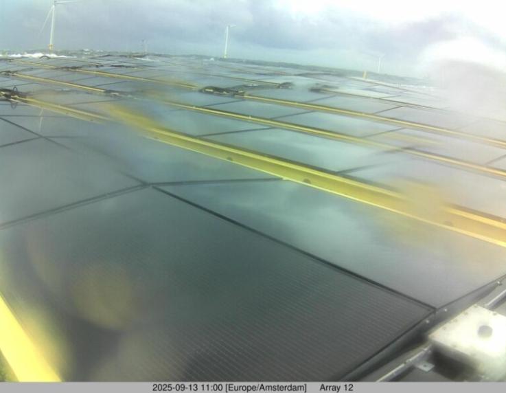 荷蘭Nymphaea Aurora海上太陽(yáng)能發(fā)電場(chǎng)成功抵御強(qiáng)風(fēng)