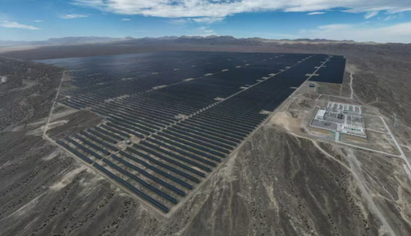 精河縣34萬千瓦光伏項目光伏區(qū)全容量并網發(fā)電