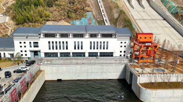 開化水庫(kù)錢江源電站并網(wǎng)發(fā)電